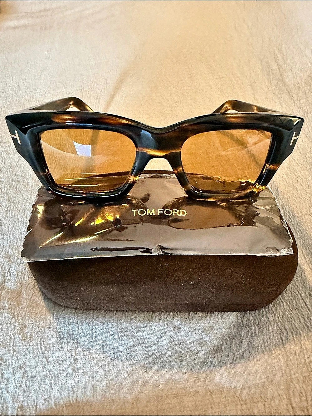 Tom Ford Ilias TF1154 52E Brown & Black Sunglasses in Like New Condition!